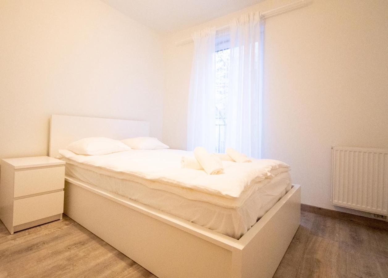 Apartament Alpha ウッチ エクステリア 写真